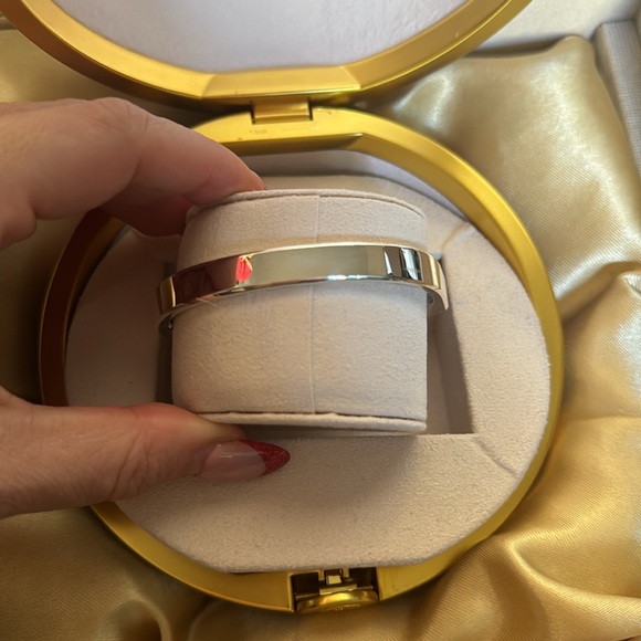 BRAEVE | ISSA RAE FOR CAST The Bare Power Cuff - Picture 5 of 5